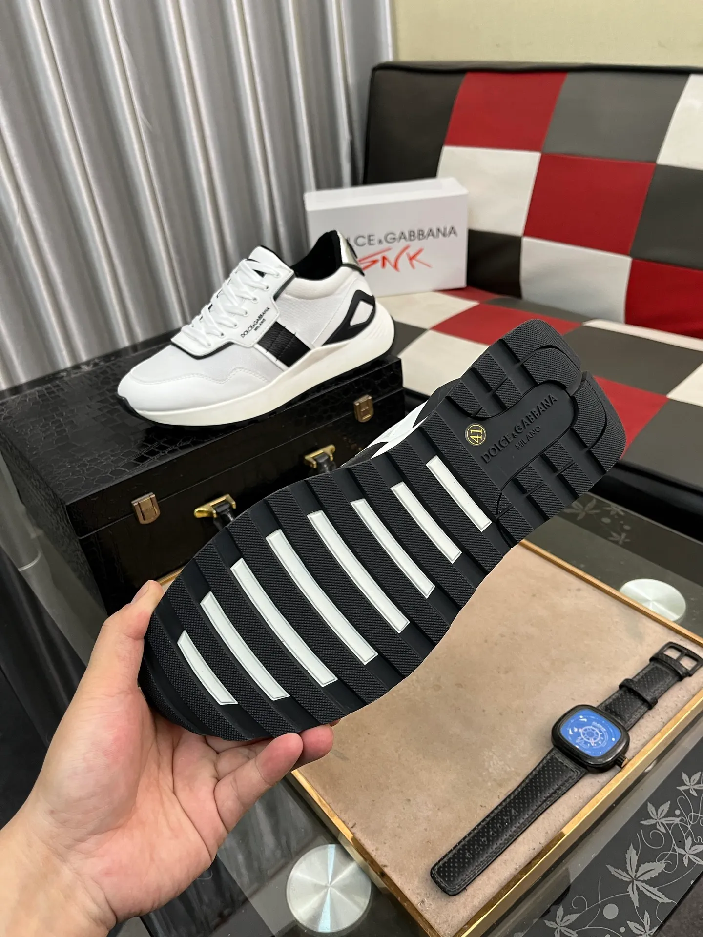 Men's shoes💰480⌚️⌚️New Dolce & Gabbana/top original DG heavy industry series, new casual fashion shoes👟The version is simple and elegant, fashionable and exclusive👑fashionable and generous. Upper: Original first-layer calfskin, comfortable sheepskin lining. Original special electroplated combination outsole, exquisite and luxurious, super A level! Compared with the genuine product at the counter, the version is no worse at all💕Size: 38-46